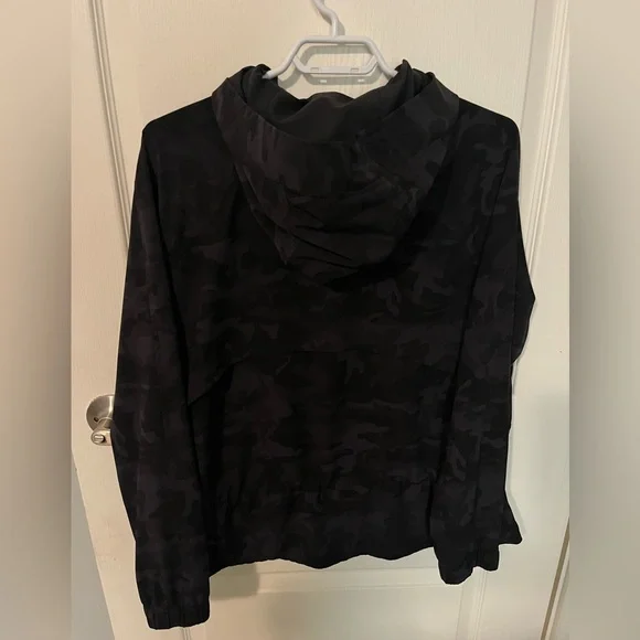 Lululemon Pack it Up Jacket ✨ - Picture 6 of 7